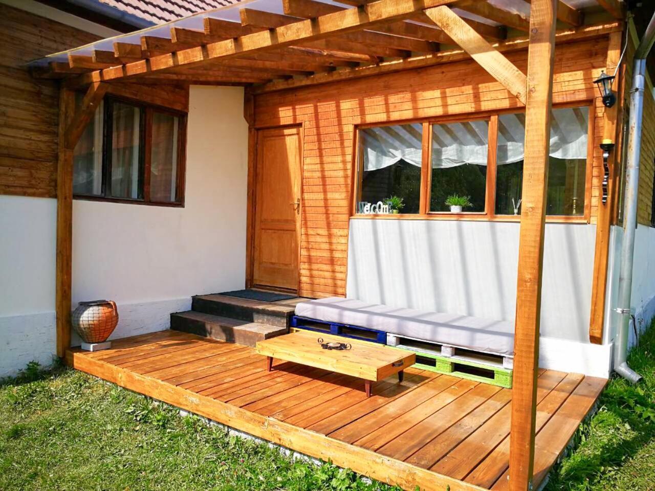 Penzion Nexus Kulcsoshaz Bukkloka Gyimes Fagetel Exteriér fotografie